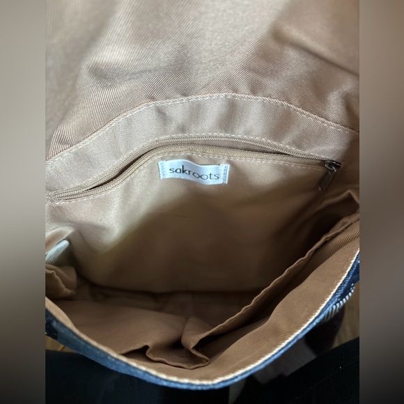 The Sak Sakroots Foldover Crossbody Bag blue denim Navy Desert - Picture 7 of 10